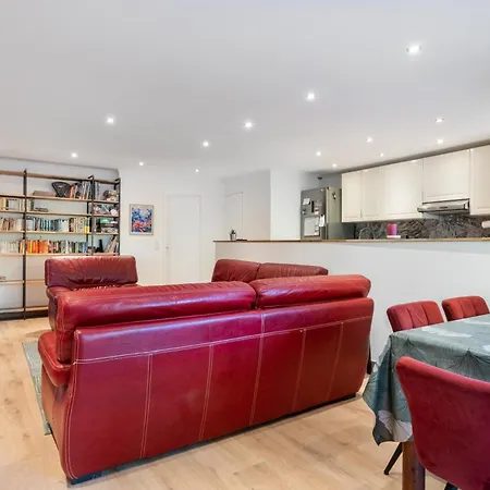 Spacieux En Rez De Jardin Апартаменты *