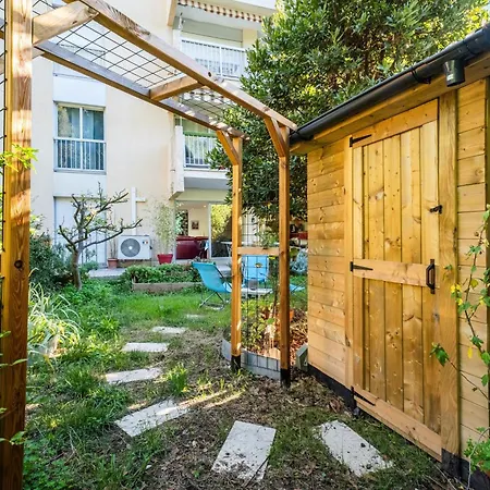 Spacieux En Rez De Jardin Апартаменты