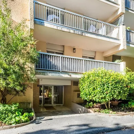 Spacieux En Rez De Jardin * Ницца